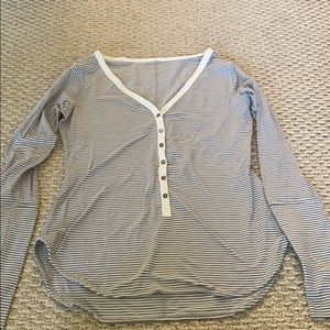 Lululemon long sleeve shirt